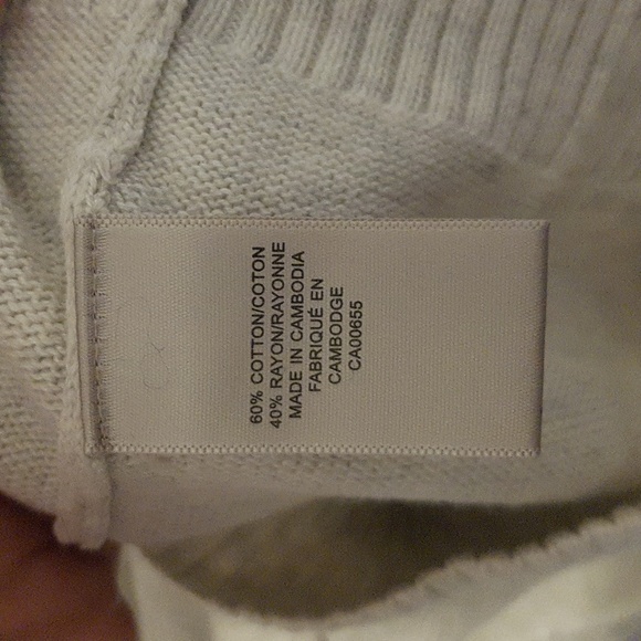 *SOLD* RW&CO. grey knit neckline detail with belt long sleeve sweater sz S - Picture 6 of 7